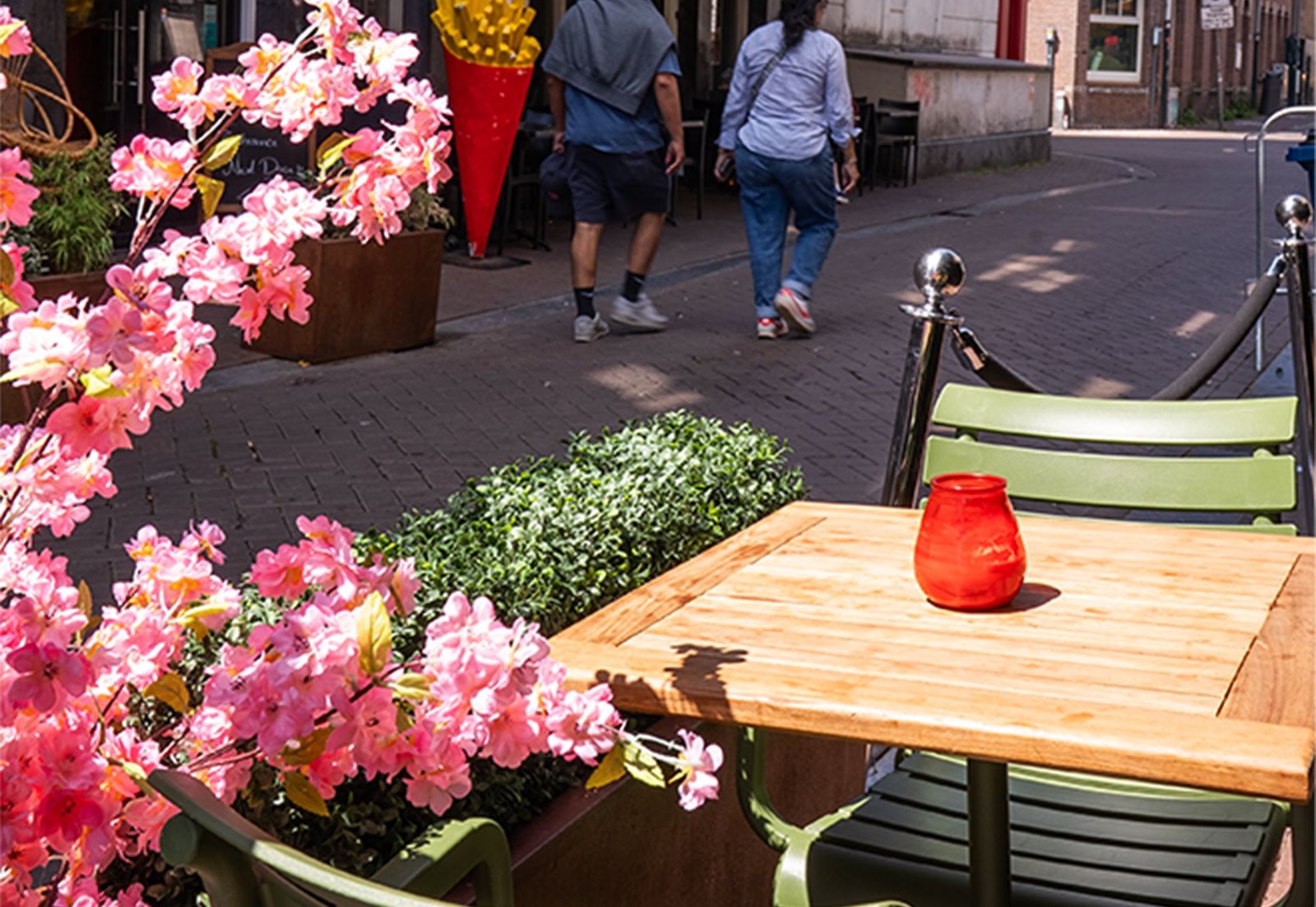 Terras van KUMA 129 aan de Korte Leidsedwarsstraat